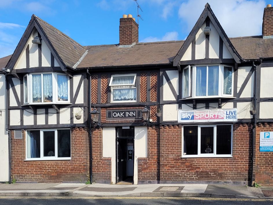 Police 'ready to respond to emergencies' in Walsall after pub confirms closure over safety concerns