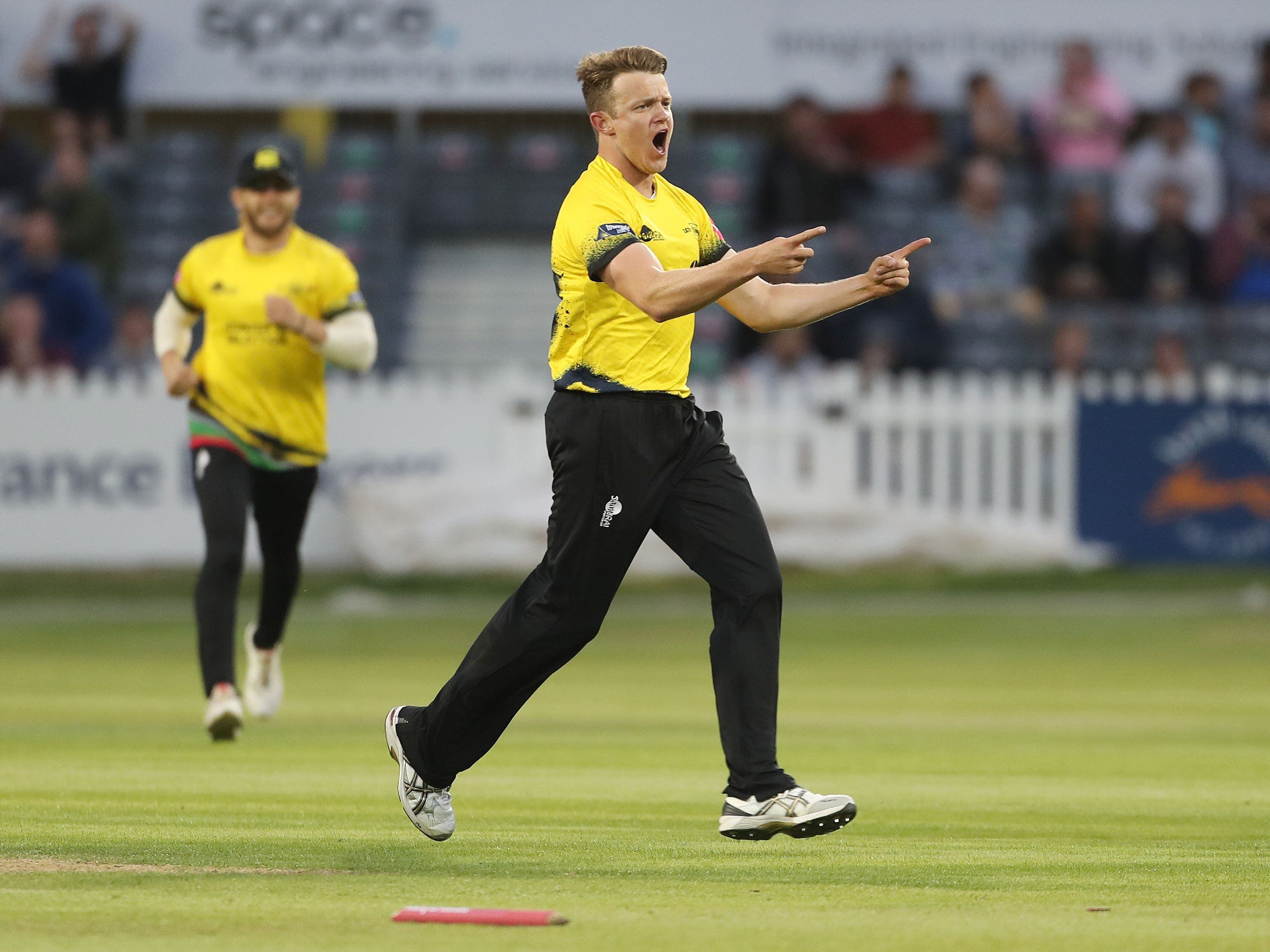 Josh Shaw earns Gloucestershire dramatic victory with final-ball six