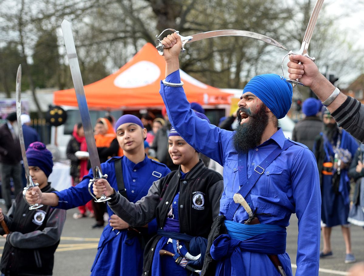 Swords on show as 1,500 flock to Willenhall Sikh festival Express & Star