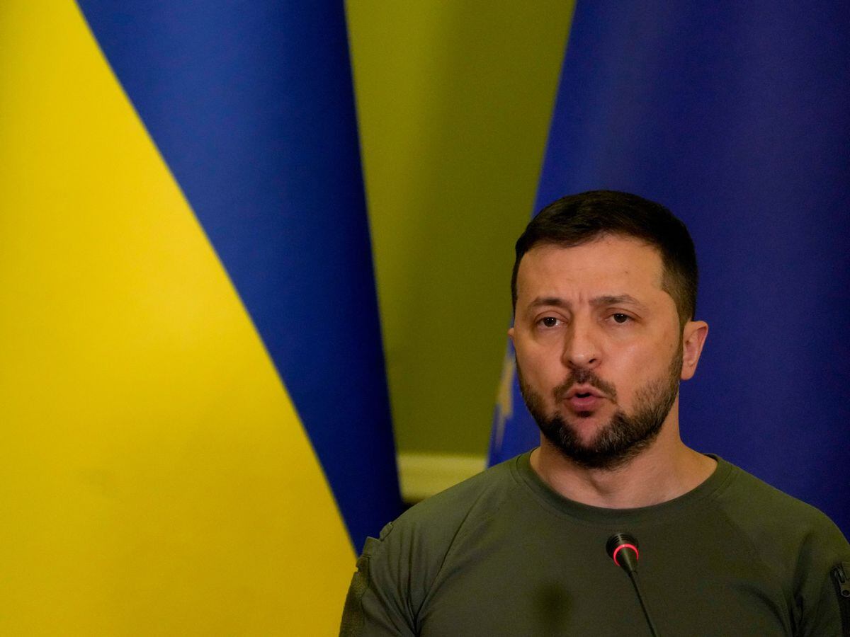 Zelensky Hails Troops Holding Back Russian Advance Into Eastern Ukraine Express And Star 