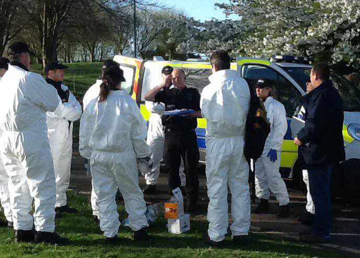 Man Fights For Life After Being Repeatedly Stabbed Outside Dudley Pub Express Star