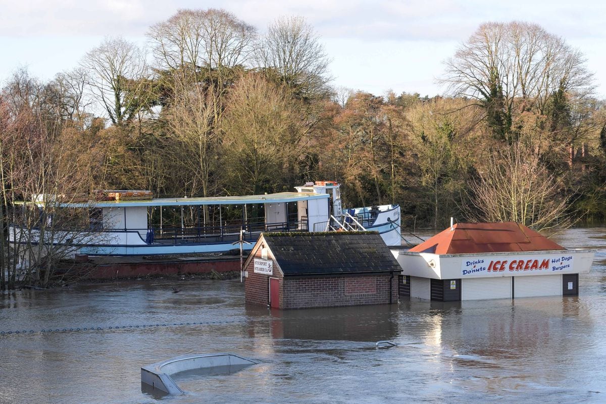 River Severn Overwhelms Flood Barriers Leaving Bewdley And Stourport