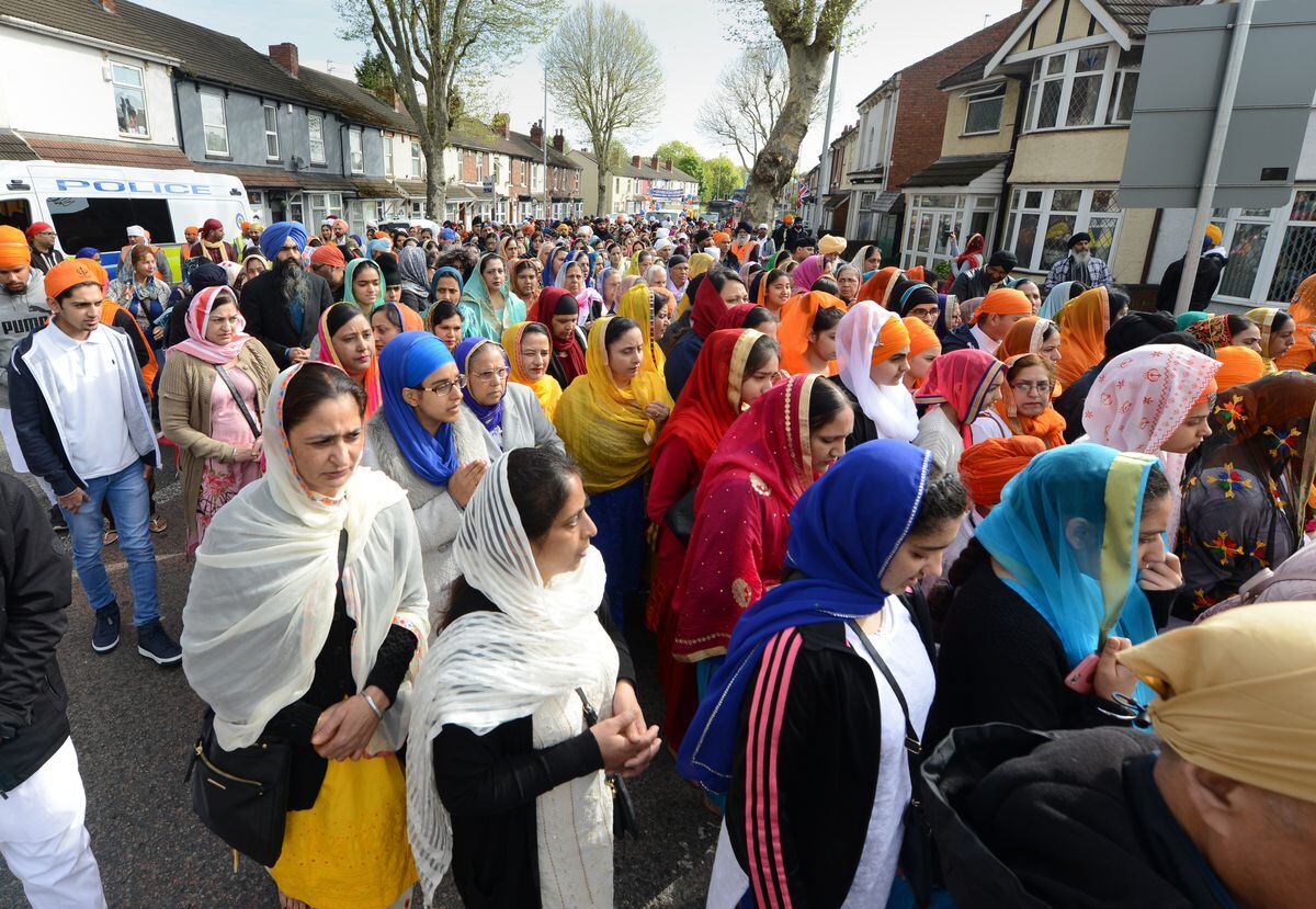 Thousands of people line the streets in Wolverhampton Vaisakhi celebrations WITH video AND