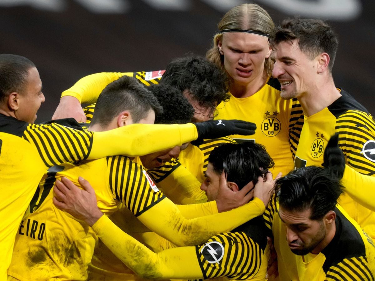 Borussia Dortmund Stage Late Comeback At Frankfurt To Close Gap At The ...