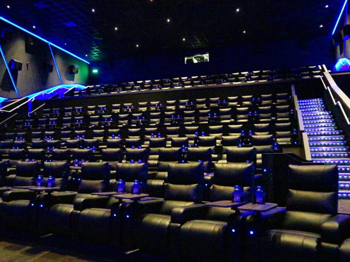 Odeon Cinema. Odeon кинотеатр в Лондоне. London IMAX Cinema.