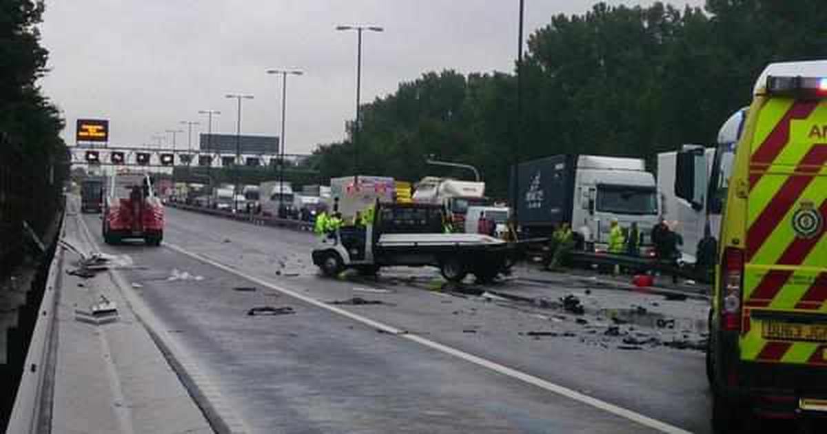 IN PICTURES: M6 Closed And Three Injured After Lorry Smashes Through ...