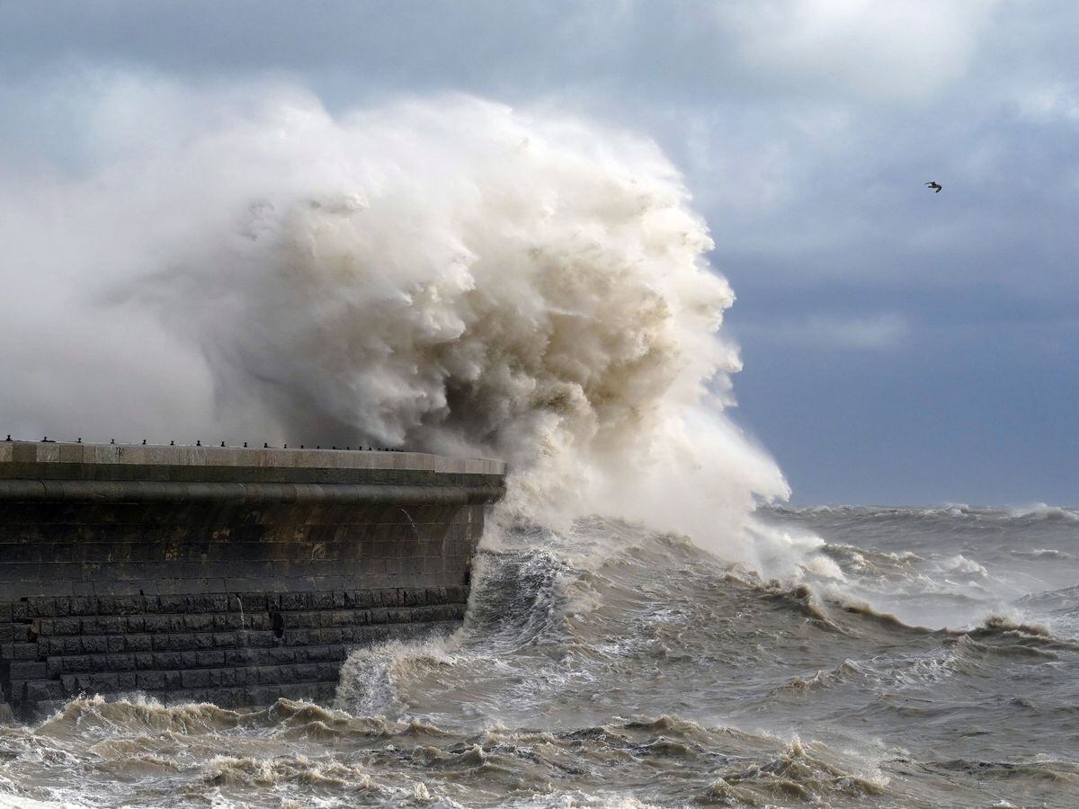 Storm Debi forecast to bring gale force winds to parts of UK | Express ...