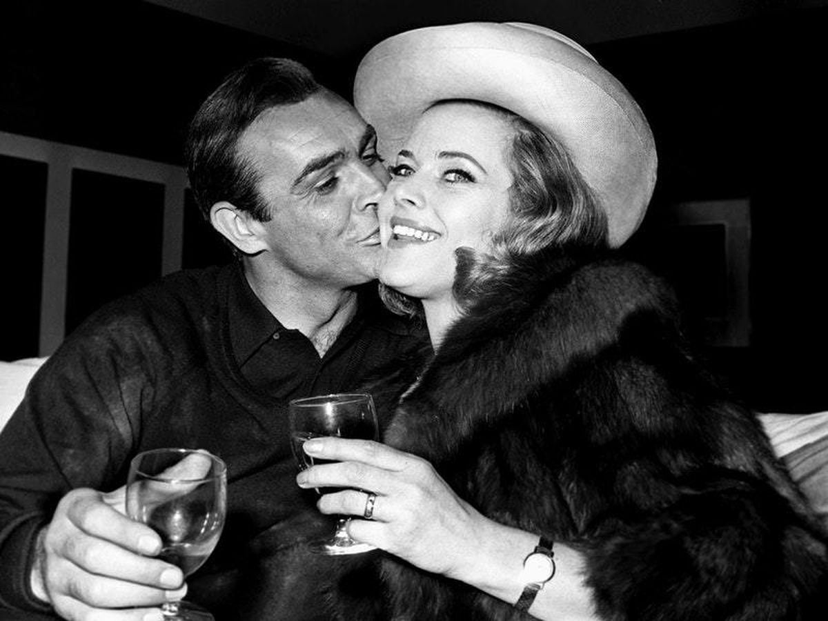 In Pictures: The life and career of Bond Girl Honor Blackman | Express