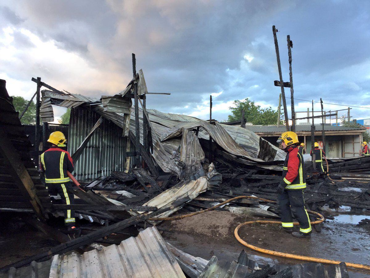 Blaze Sends Smoke Billowing Over One Stop Shopping Centre 