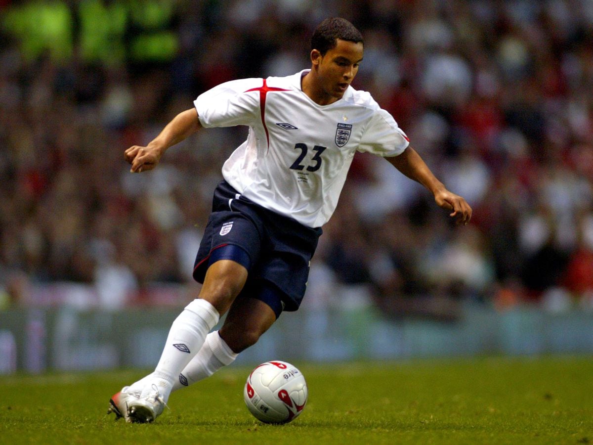 On This Day In 2006 Theo Walcott Becomes England S Youngest International Express Star