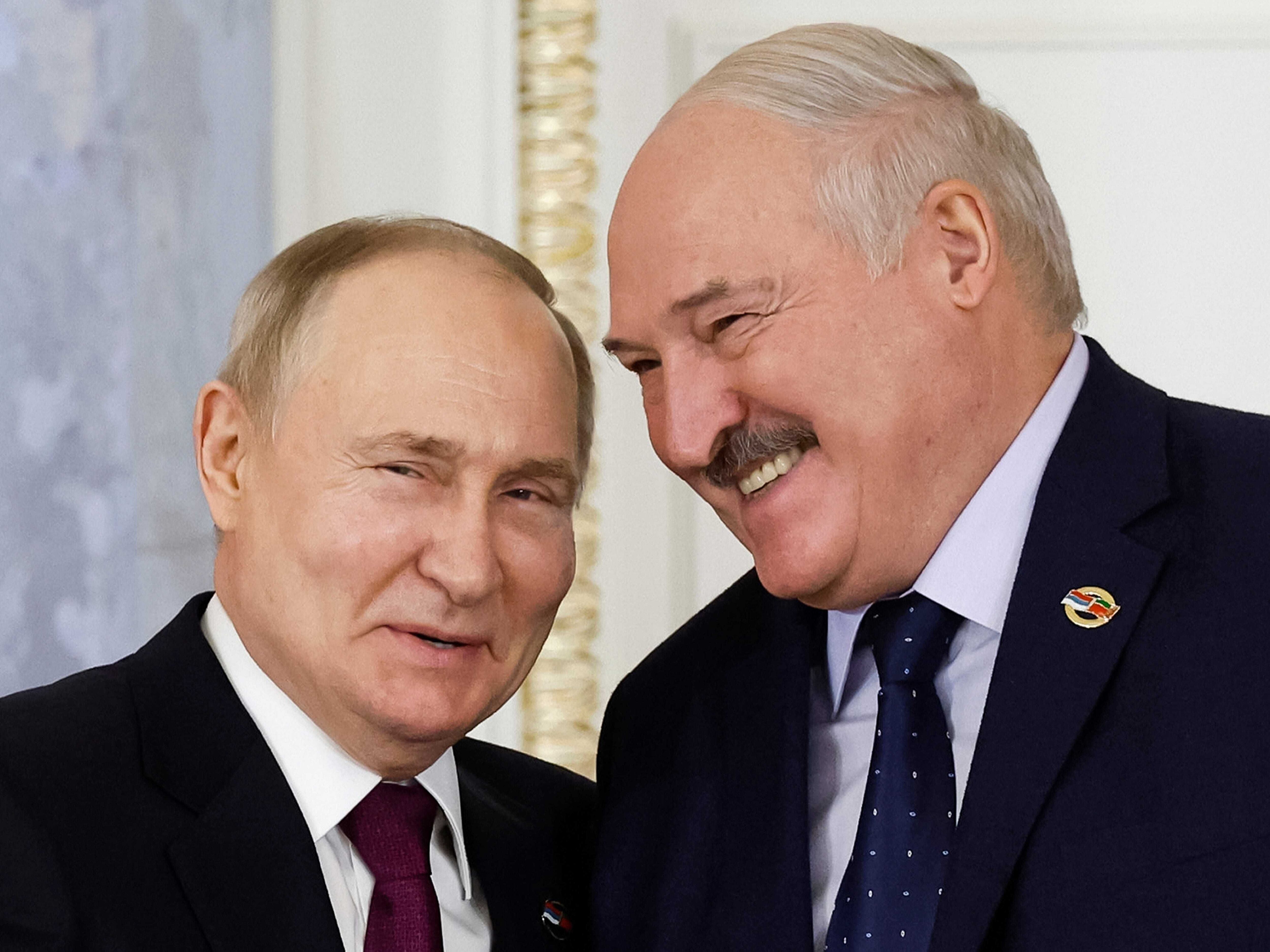 Putin and Lukashenko meet in St Petersburg to discuss expanding alliance
