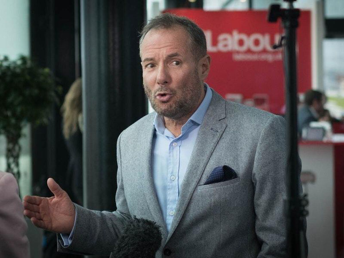 Derek Hatton rejoins Labour 33 years after he was kicked out | Express ...