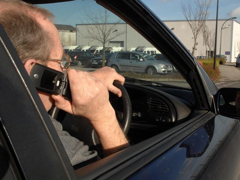 Drivers Continuing To Use Phones Behind The Wheel Despite Tougher Punishments Express And Star 