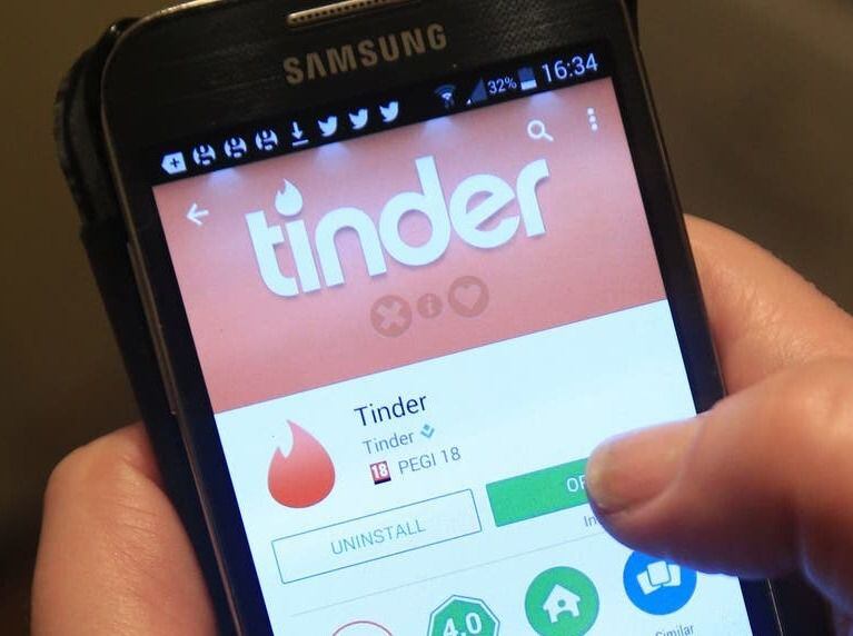 'Tinder swindlers' and romance criminals conning thousands of residents