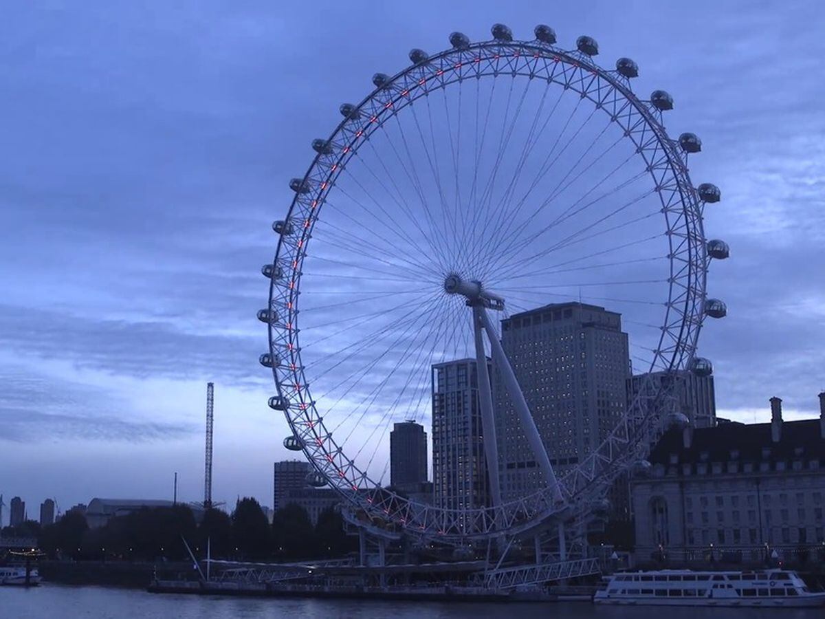 London Eye rotates backwards for first time to mark end of British