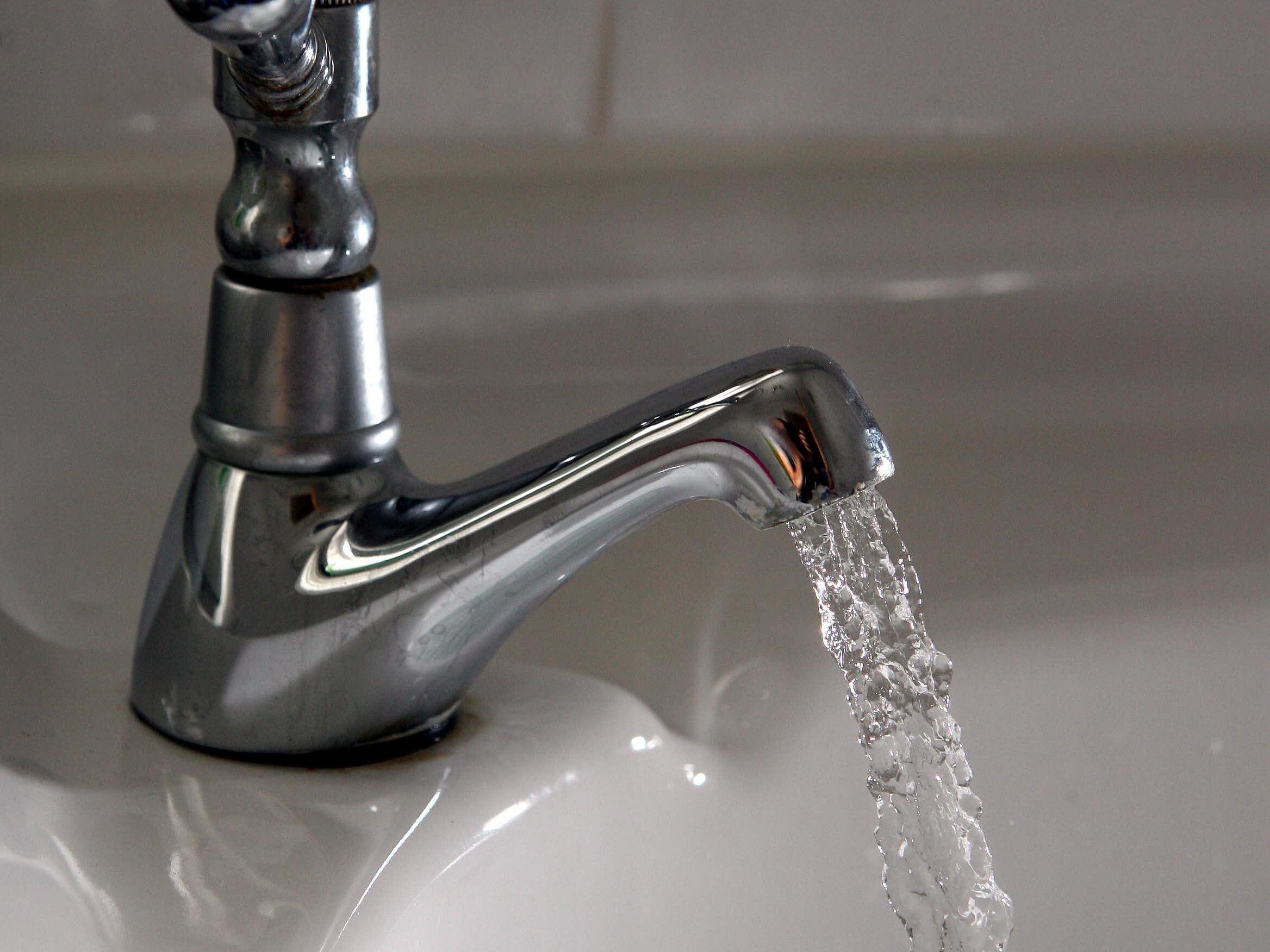 As many as 12,000 still without water after major incident declared in Surrey
