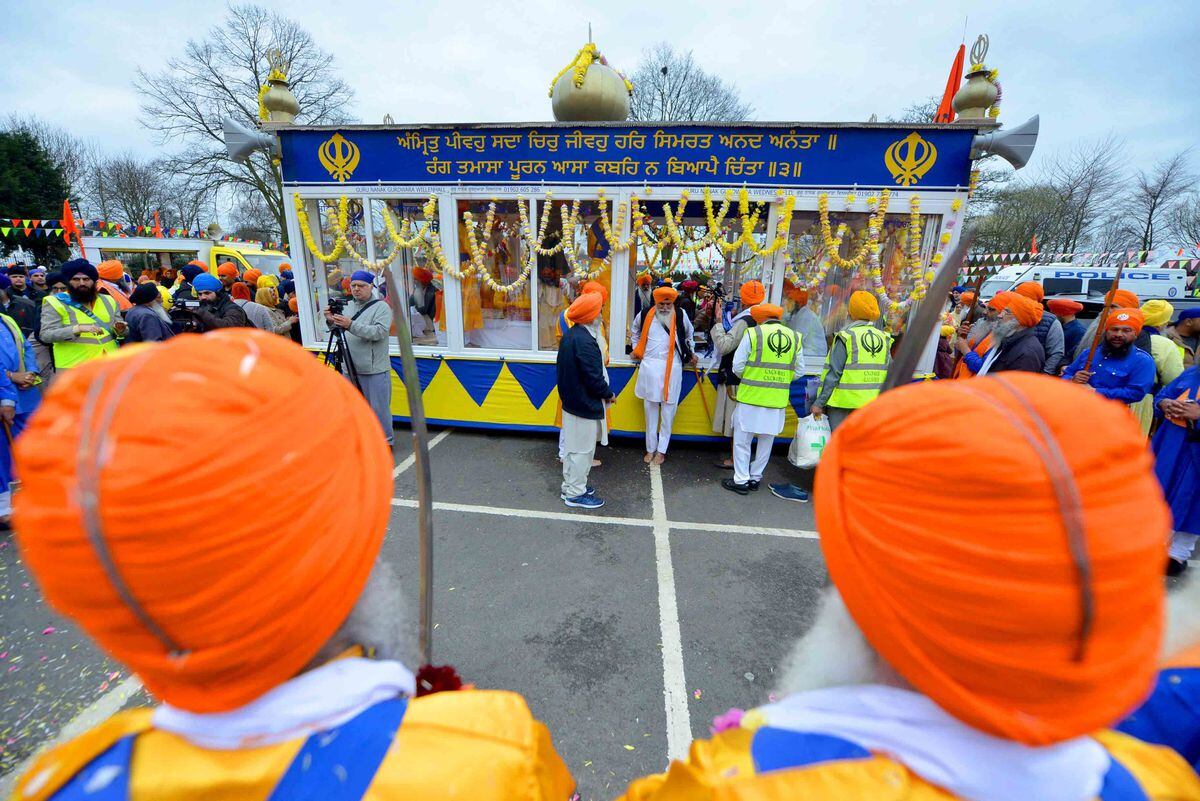 Thousands out on streets for Vaisakhi parade PICTURES and VIDEO