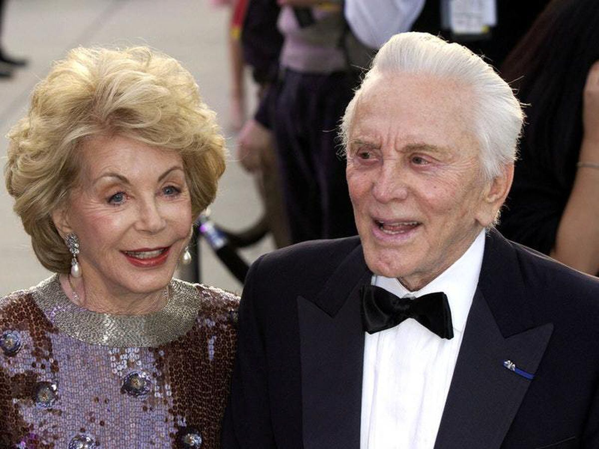 Kirk Douglas: The patriarch of the Douglas dynasty | Express & Star