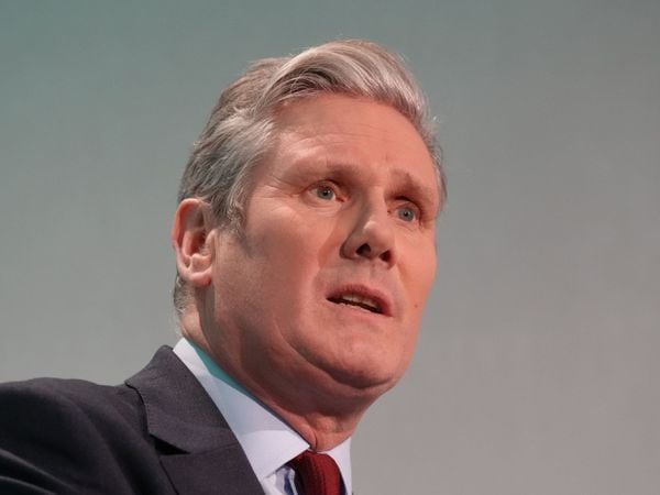 Sir Keir Starmer confronted by pro-Palestine activists in Glasgow ...