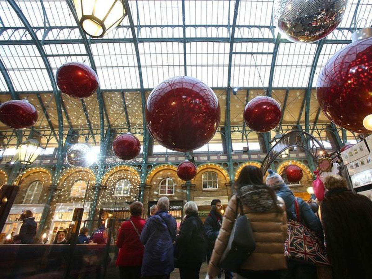 Drop in number of festive shoppers visiting stores | Express &amp; Star