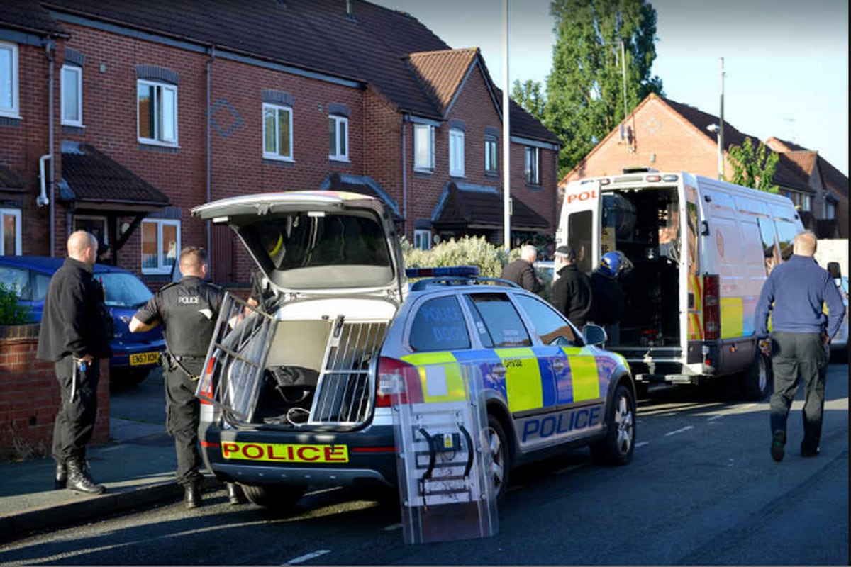 wolverhampton-houses-shut-to-outsiders-after-major-series-of-drugs