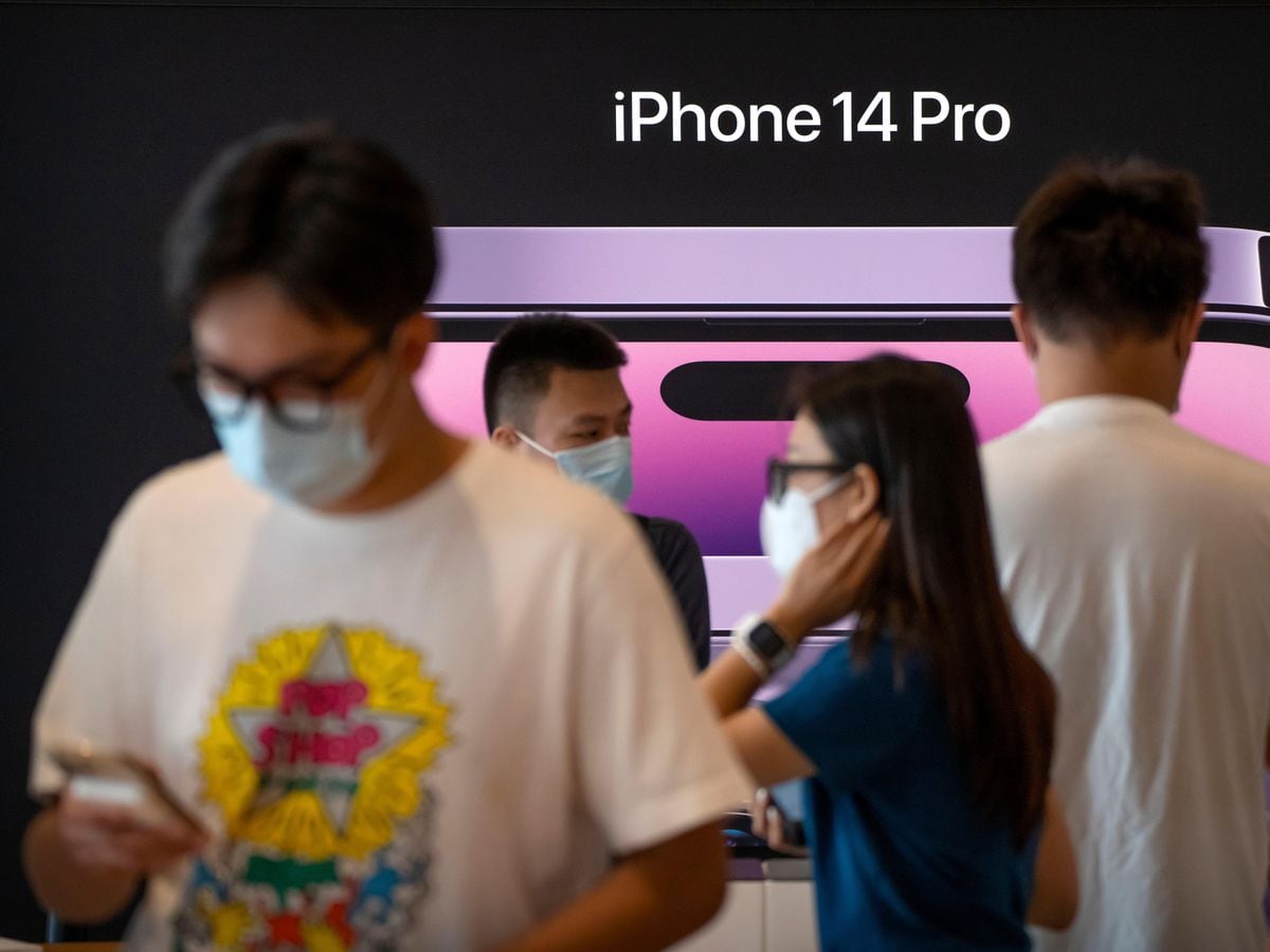 Apple Says IPhone Supplies Hit By Coronavirus Curbs In China | Express ...