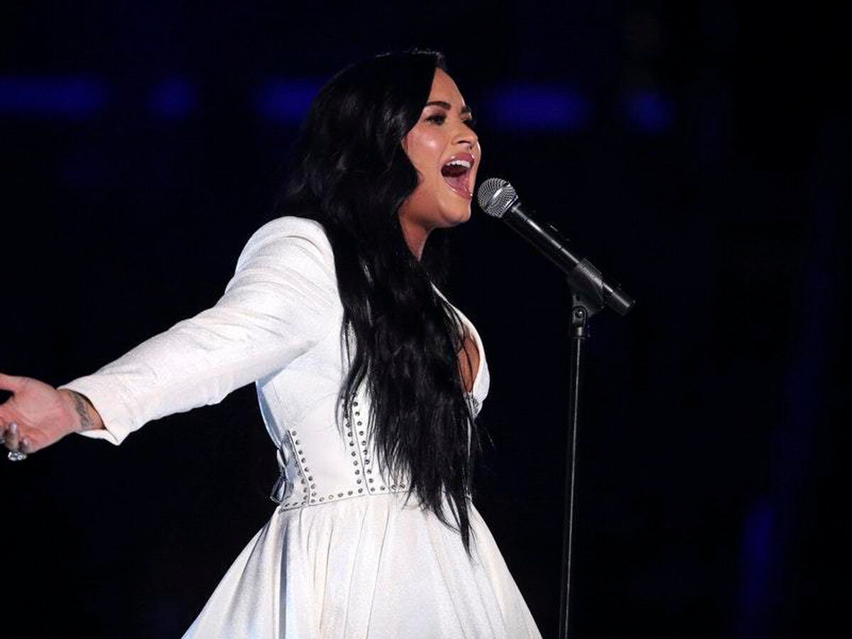 Demi Lovato delivers powerful performance during emotional Grammys