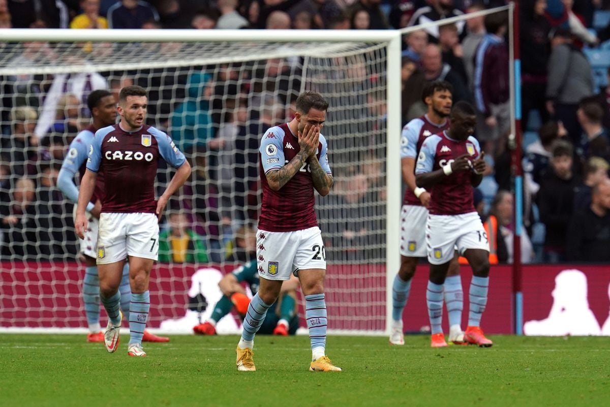 
              
Aston Villa's Danny Ings (centre) stands dejected after his side concede a third goal during the Premier League match at Villa Park, Birmingham. Picture date: Saturday October 16, 2021. PA Photo. See PA story SOCCER Villa. Photo credit should read: Nick Potts/PA Wire.
 

RESTRICTIONS: 
EDITORIAL USE ONLY No use with unauthorised audio, video, data, fixture lists, club/league logos or 