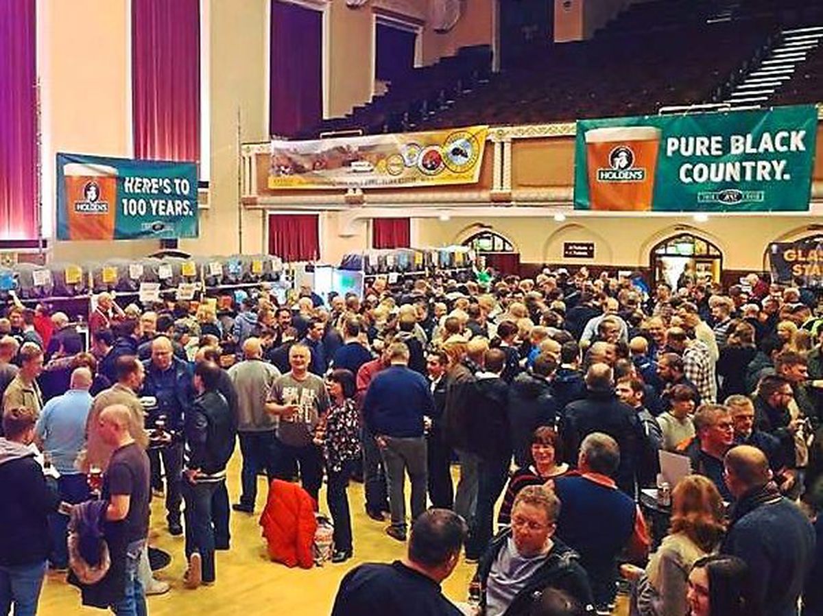 Drinkers flock to Dudley for winter ales Express & Star