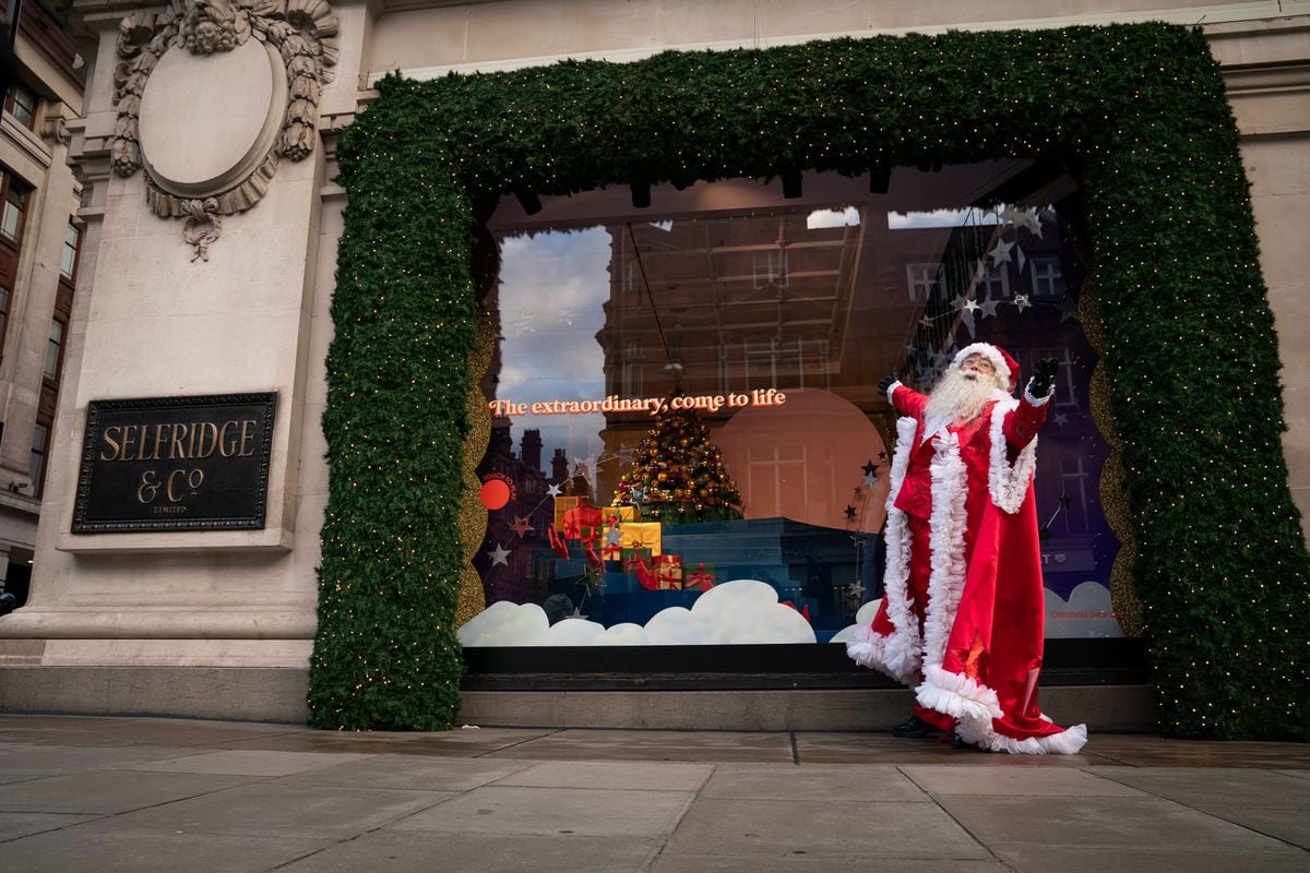 Christmas Window Displays From Around the World