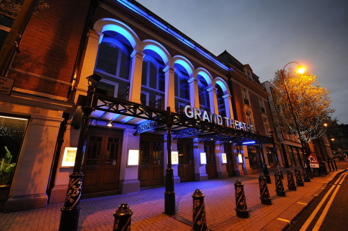 Wolverhampton Grand Theatre extends closure period ...