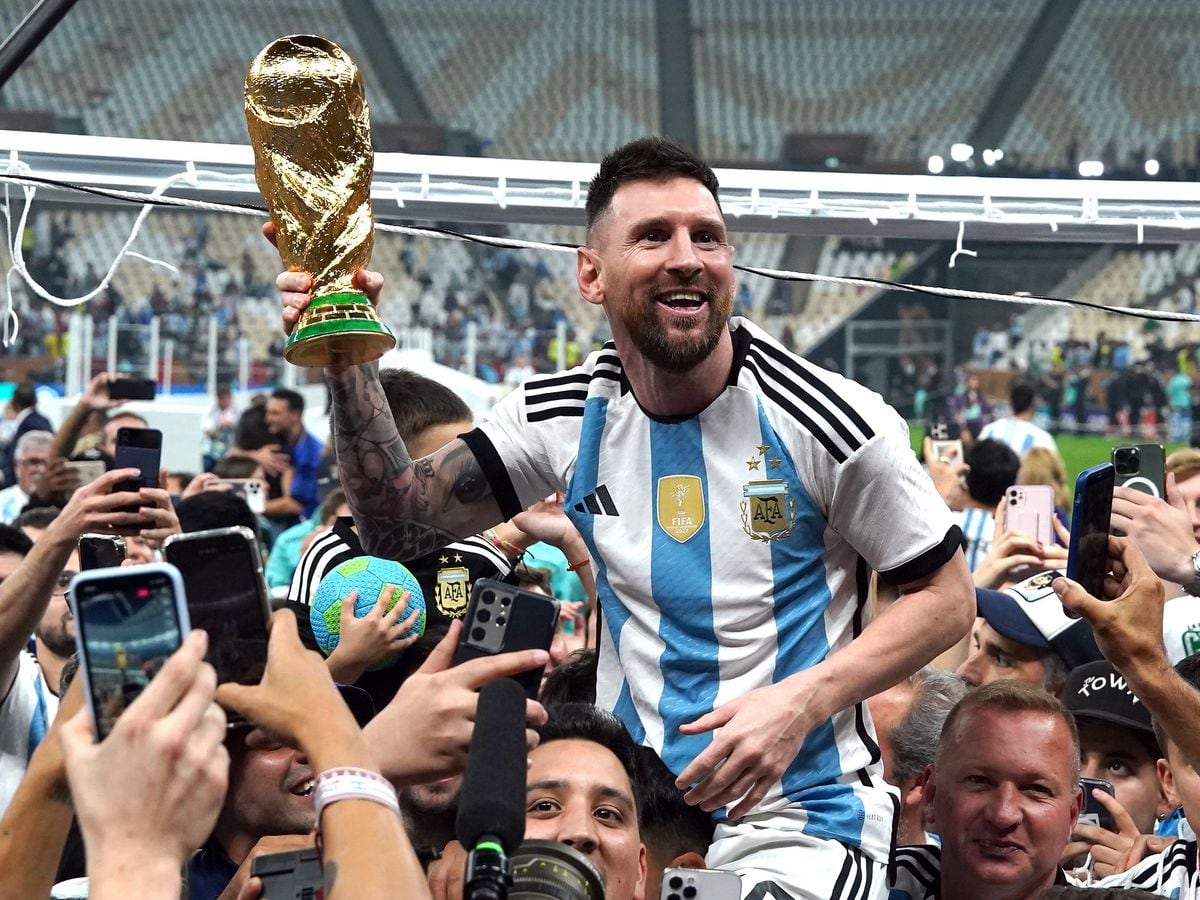 Fans spot Lionel Messi wore different shirt immediately after lifting World  Cup following Argentina's win over France