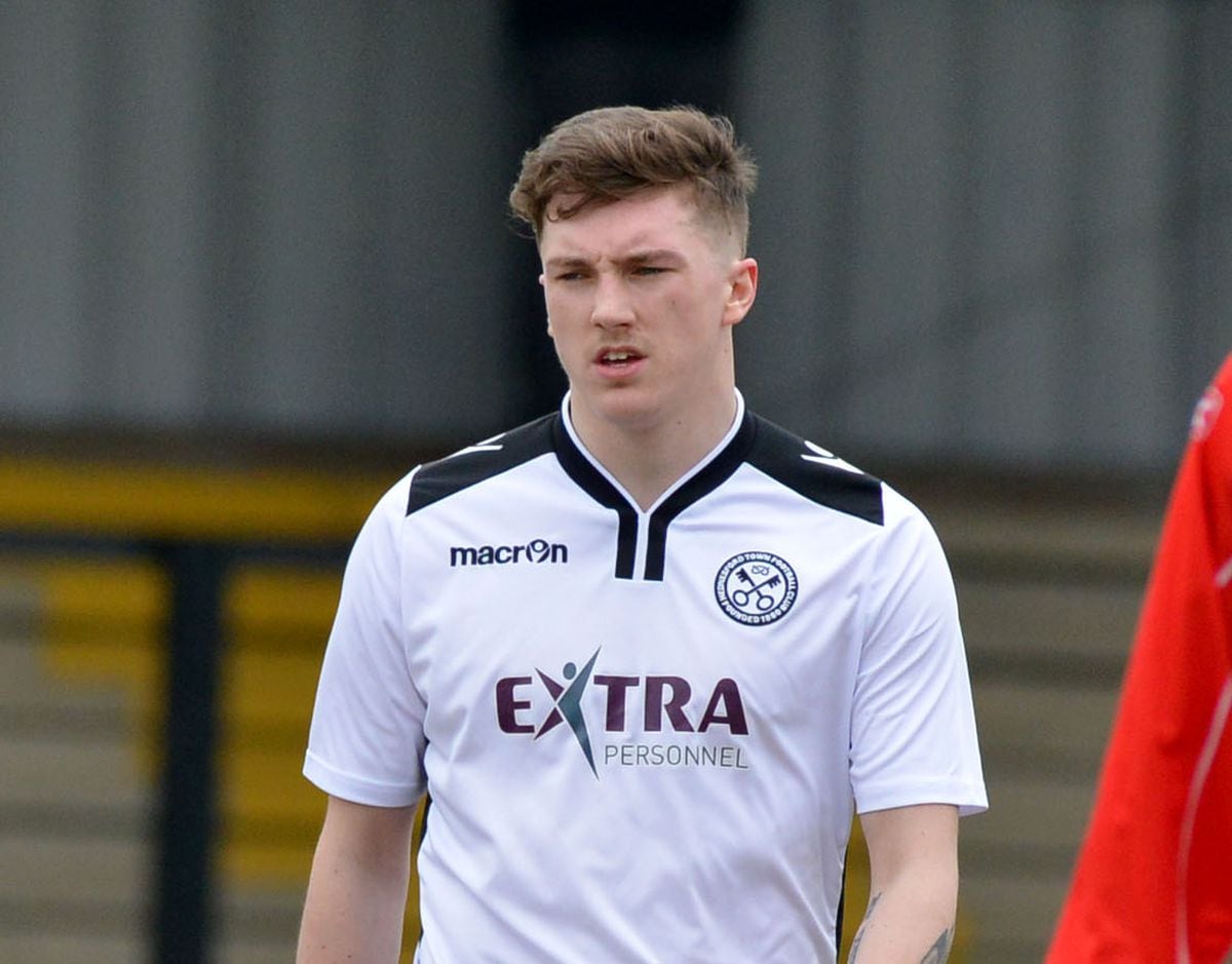 Neil Tooth delighted to see trio sign with Hednesford Town | Express & Star