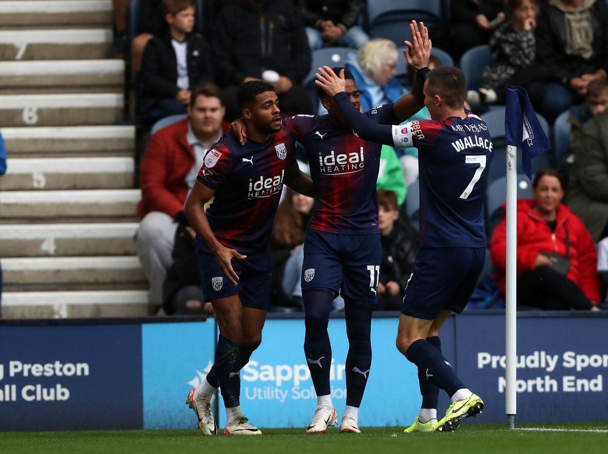 Championship table-toppers Preston come from behind to beat