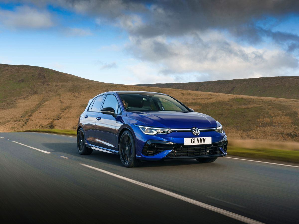 The new VW Golf R has 316bhp, will drift*