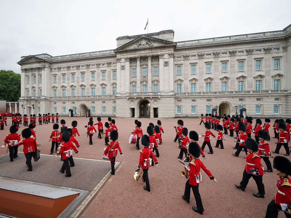 Changing the Guard ceremony returns to Buckingham Palace Express & Star