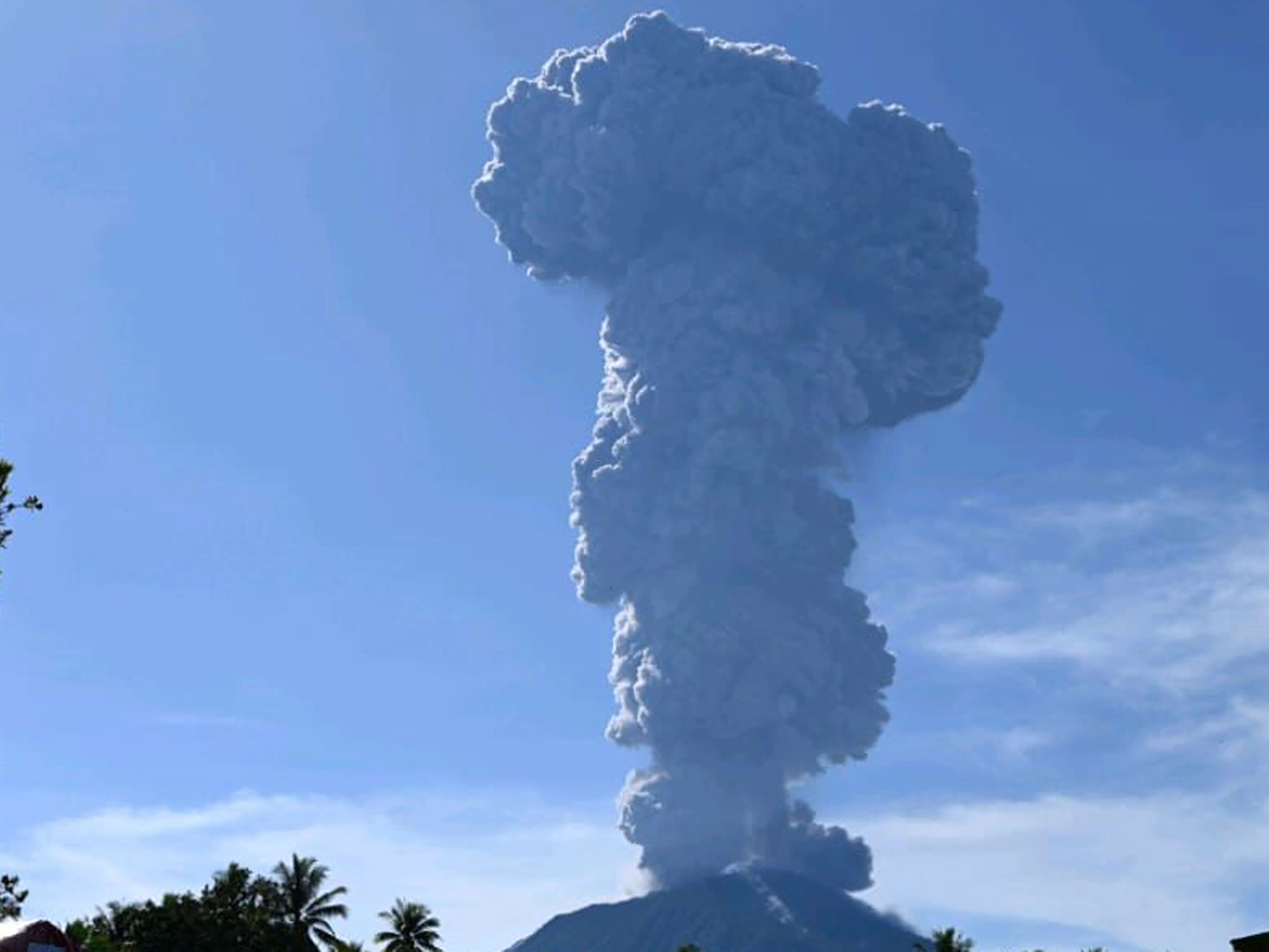 Indonesia’s Mount Ibu erupts