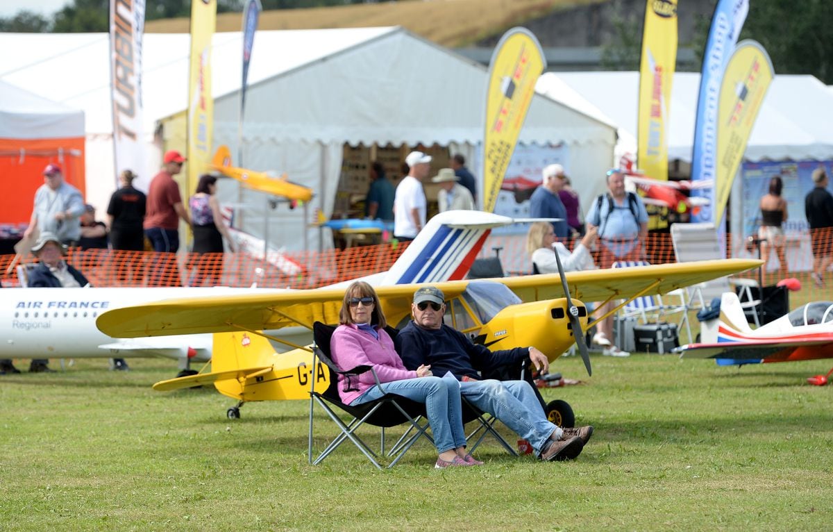 GALLERY Flying high for model air show Express & Star
