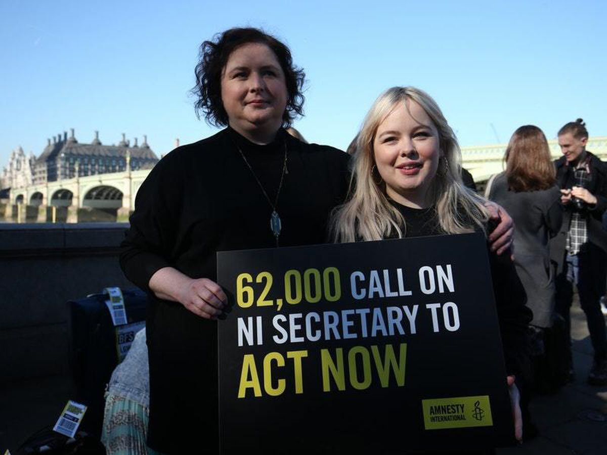 Derry Girls Stars Help Deliver Abortion Petition To Northern Ireland ...