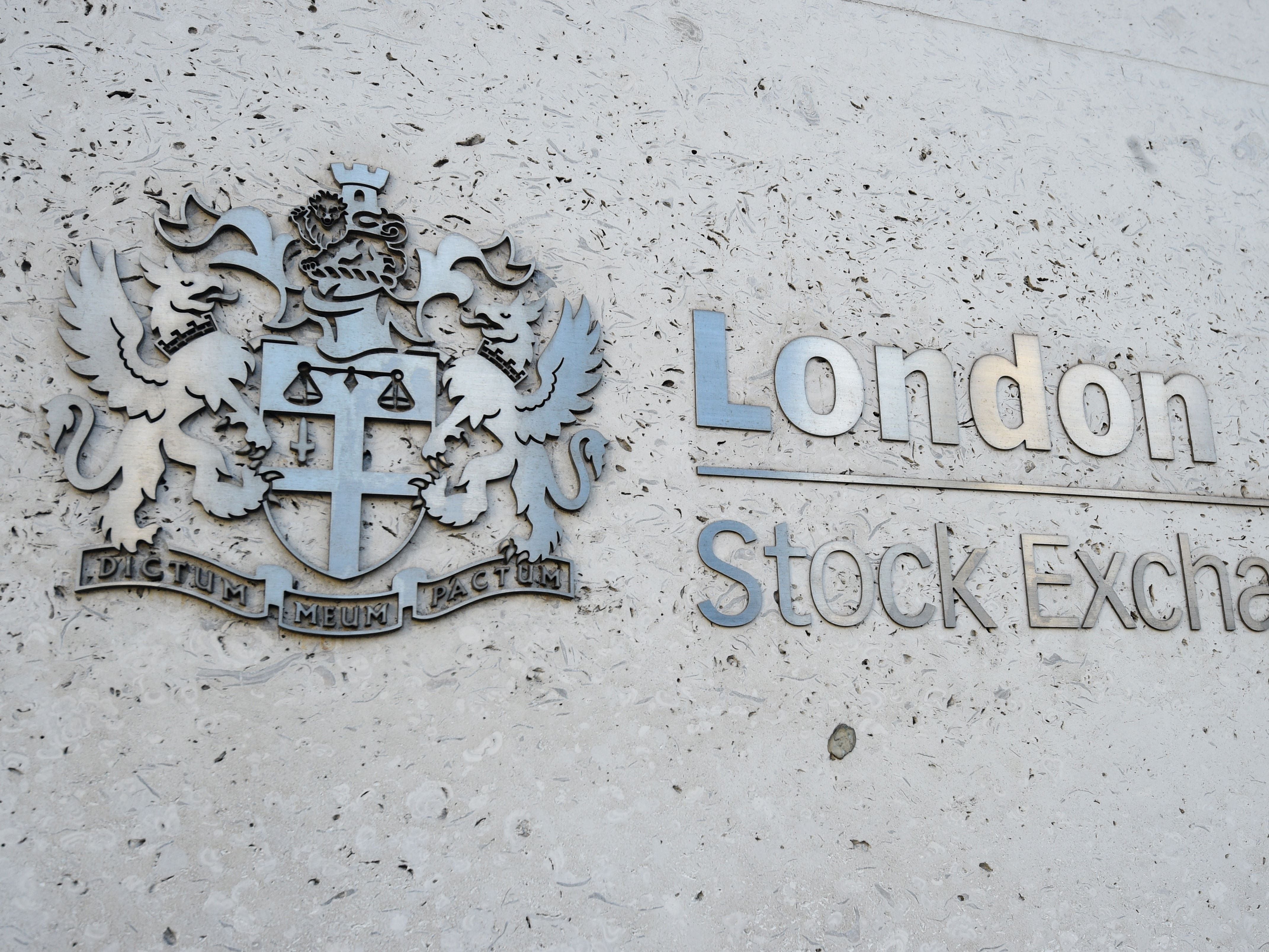 London Stock Exchange and Barclaysâ services hit as markets drop on IT outage