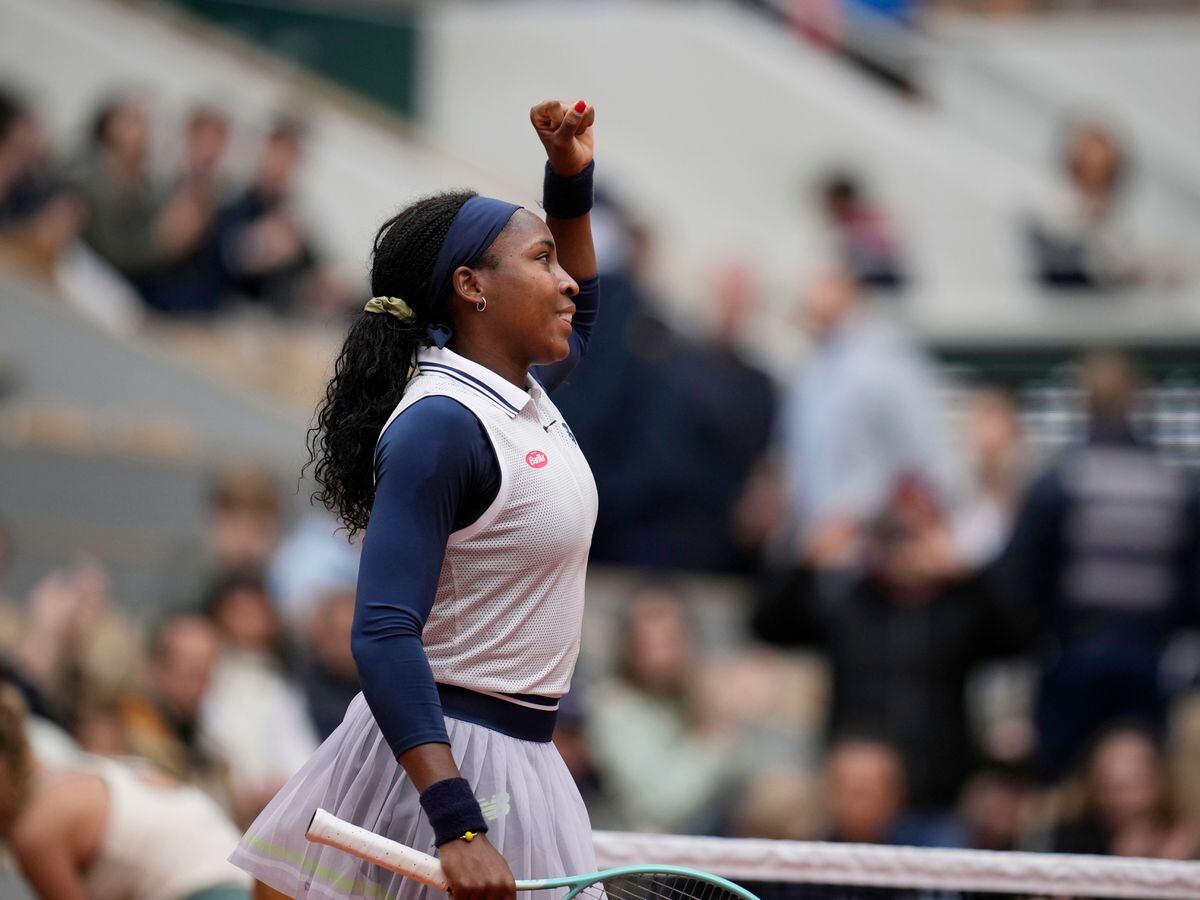 Coco Gauff eases past Dayana Yastremska to reach French Open fourth round