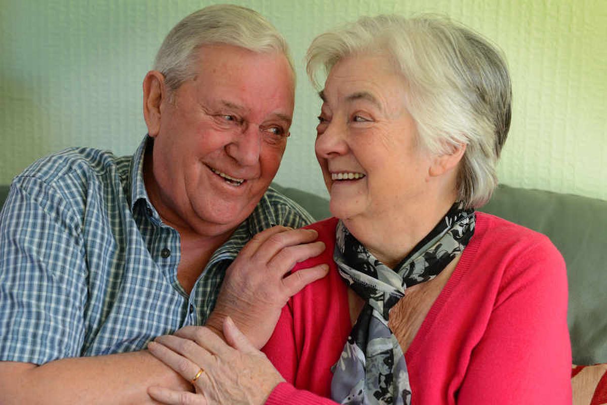 Couple celebrate 60th wedding anniversary | Express & Star