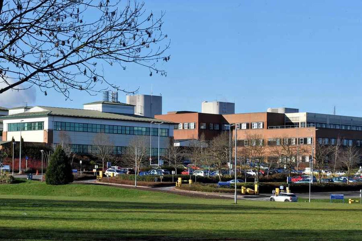 Stafford hospital crisis: Long waits spark fresh A&E calls ahead of ...