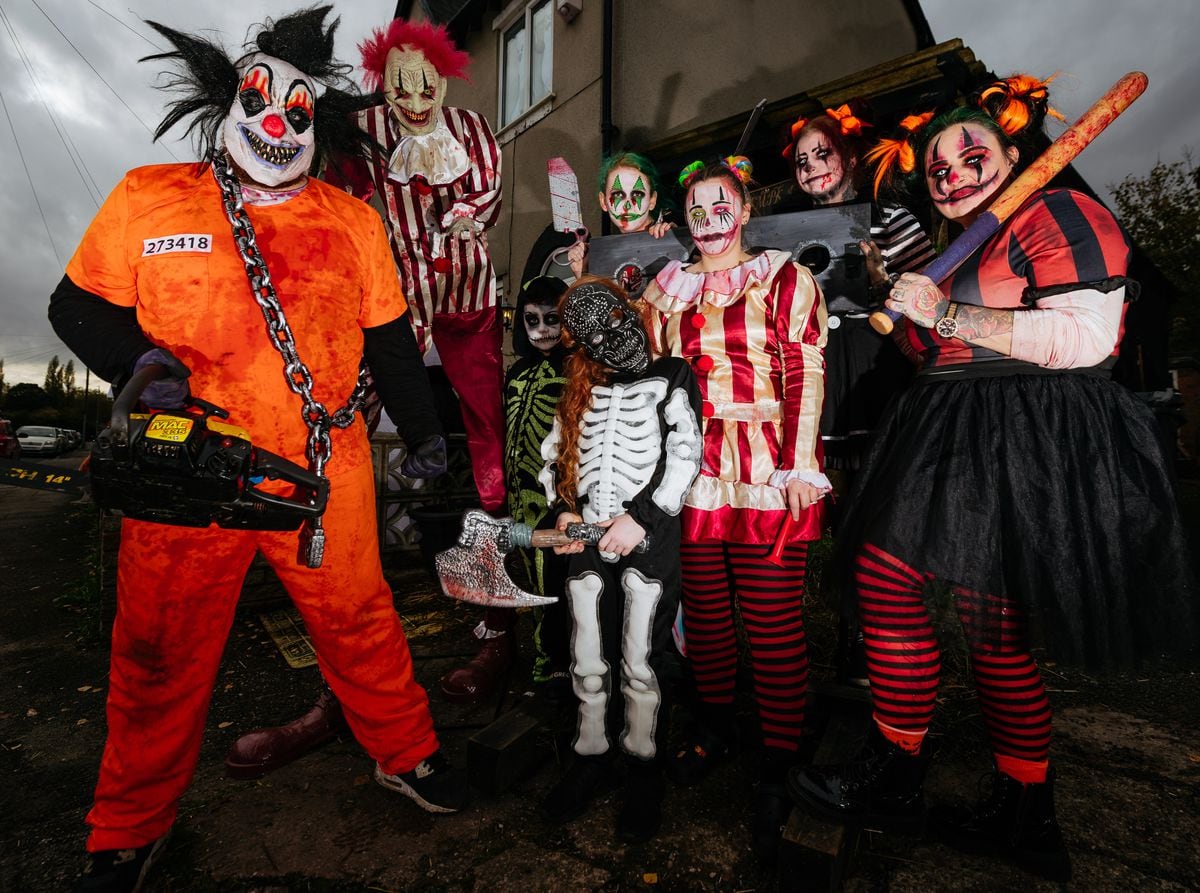 Walsall family create spooky Halloween maze at their home | Express & Star