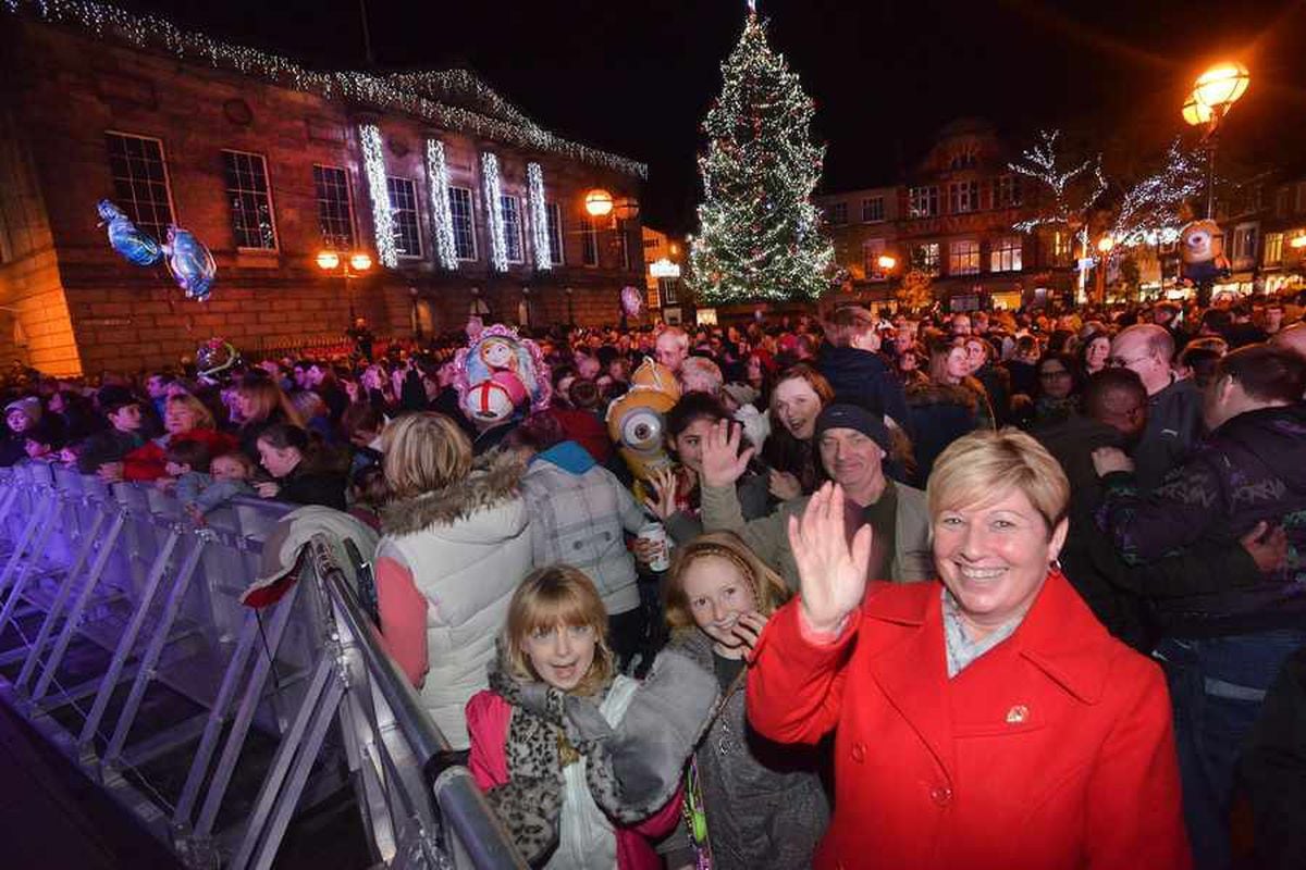 Thousands Flock To Stafford As Veterans Switch On Town's Christmas ...