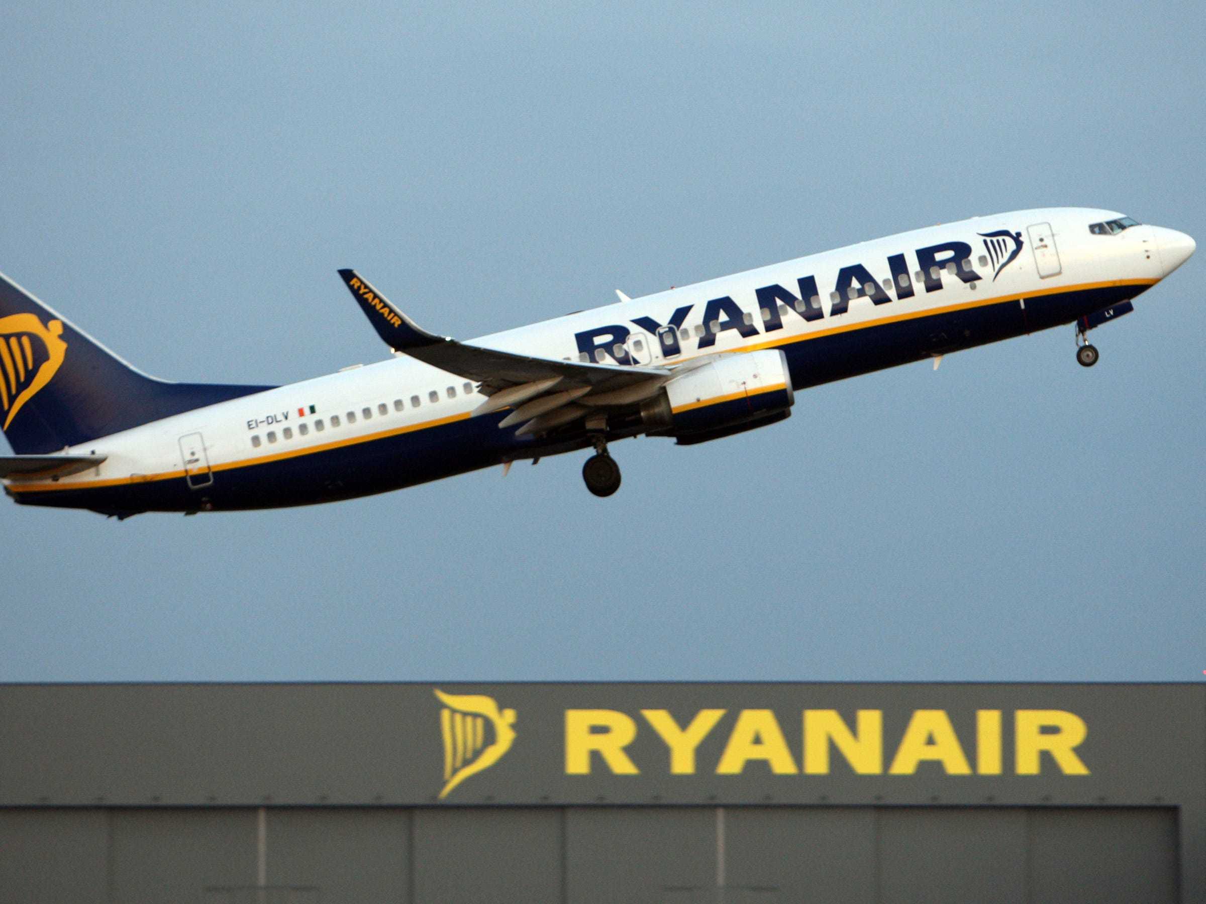 Ryanair profit plunges as airfares set to slump over summer