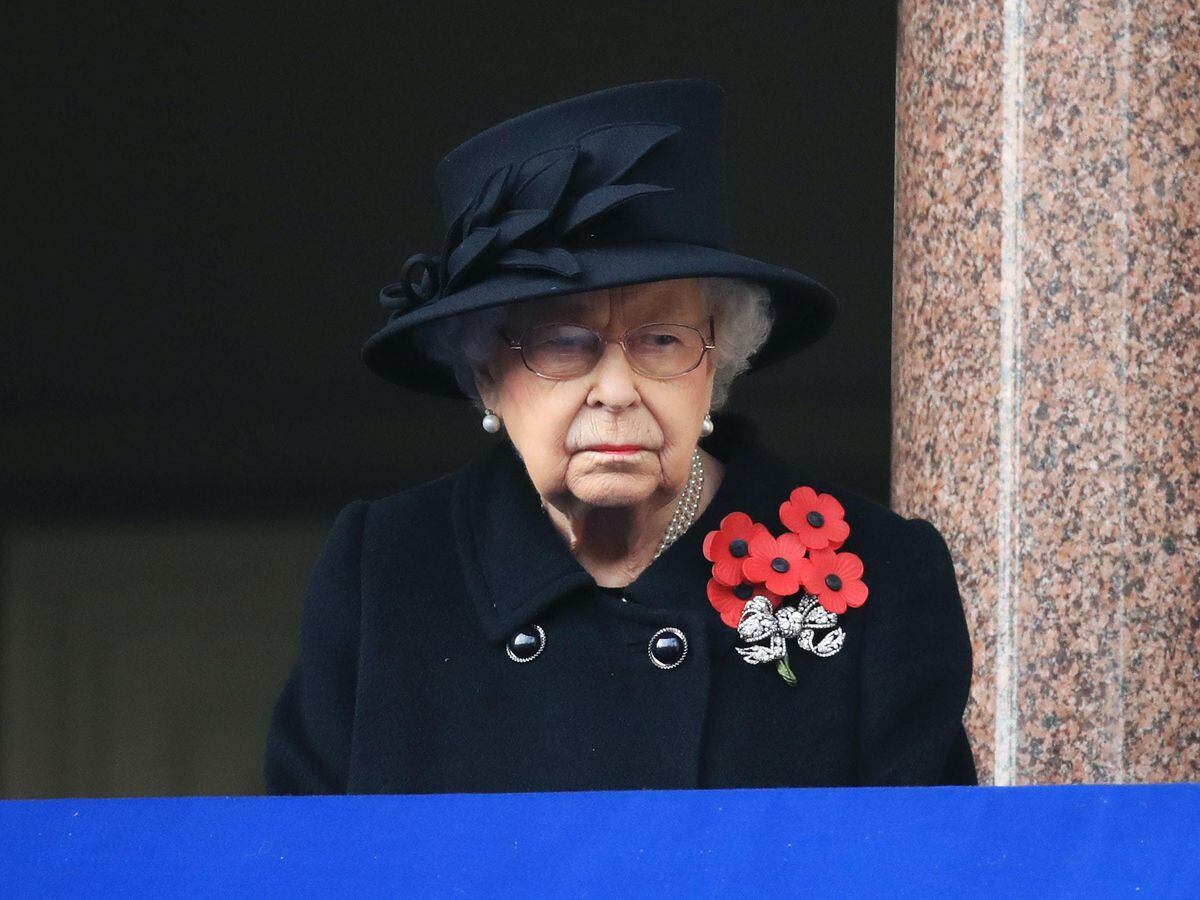 Queen Leads Nation In Scaled-back Remembrance Sunday Events | Express ...