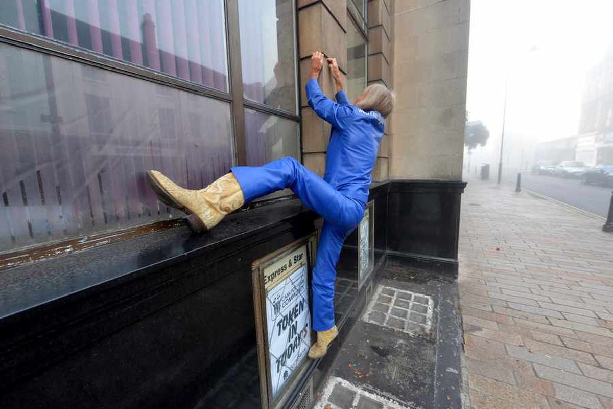 Alain Robert: Meet the real amazing Spider-Man | Express ...