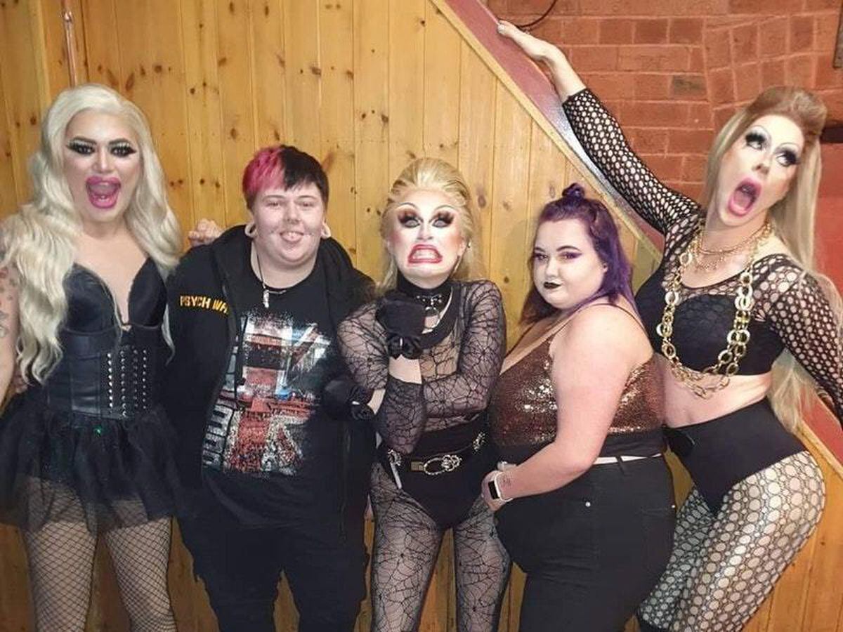 Drag Race fan proposes in front of couple’s favourite drag queens ...