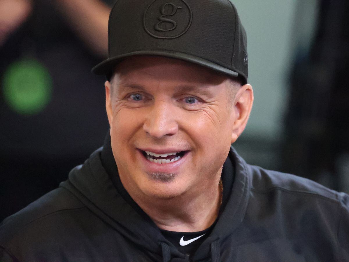 Garth Brooks meets with press before historic Birmingham concert